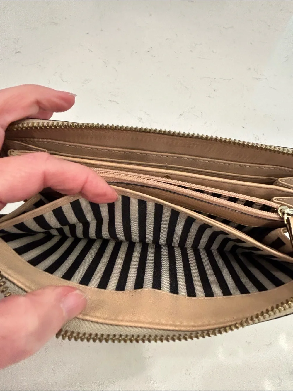 kate spade taupe pebble leather logo wallet